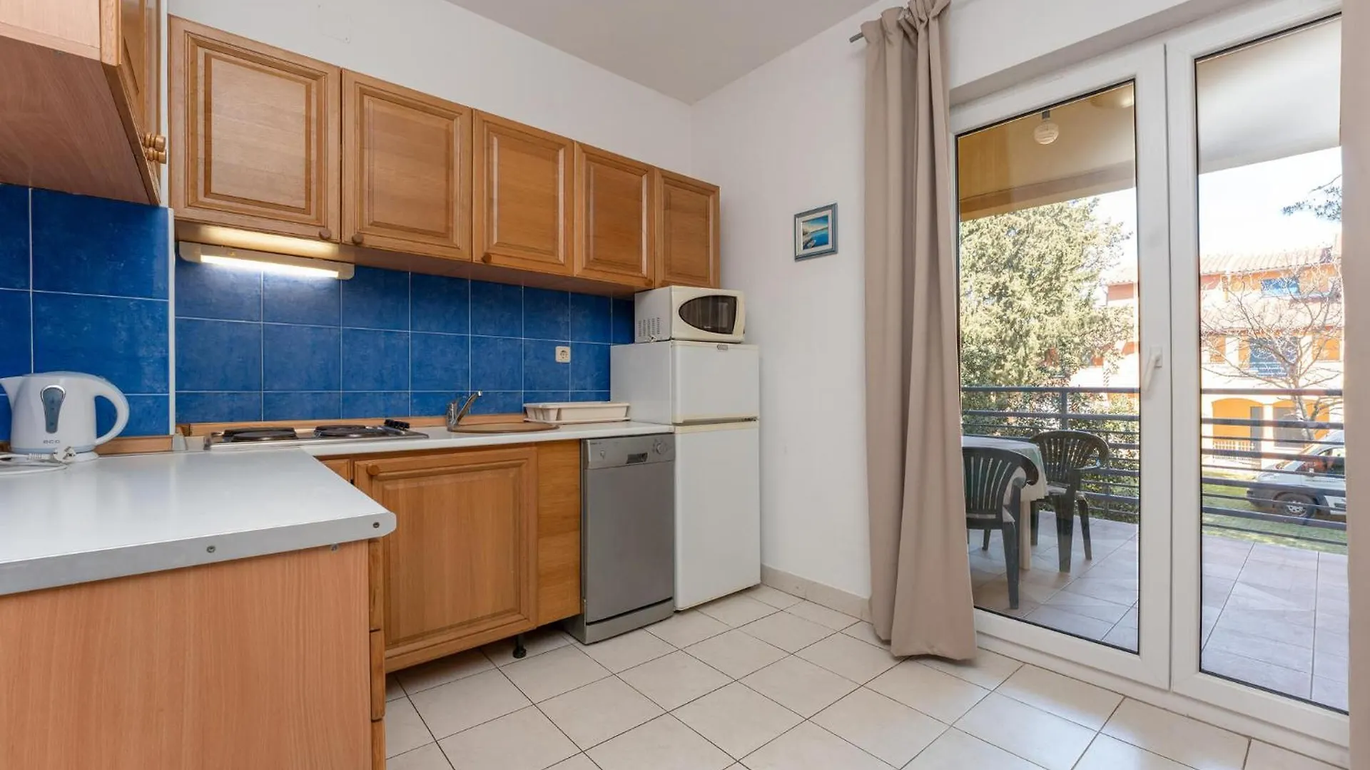 Cozy Apartment In Sveti Filip I Jakov With Wifi